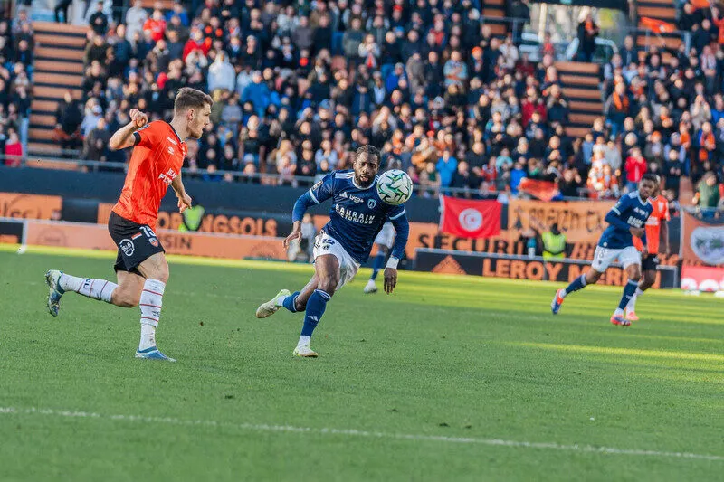 Lorient vs Paris FC - Đẳng cấp Liam Rosenior